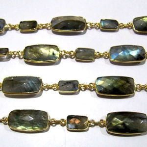 Chaîne de connecteurs à facettes en labradorite naturelle bleue chatoyante, forme briolette rectangulaire, avec sertissage alternatif - Product Image 1