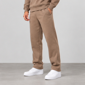 Ensemble de survêtement marron clair personnalisé pour hommes avec demi-zip et pantalon de jogging - Product Image 2