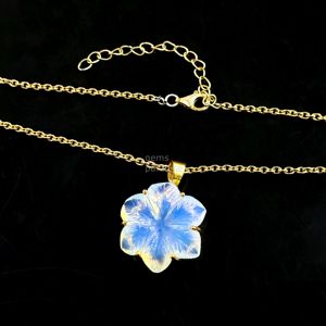 Collar con colgante de flor de opalita llamativo para mujer, colgante de flor de cristal de opalita tallado a mano, joyería hecha a mano - Product Image 6