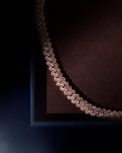 Chaînes de rappeur en stock, 18MM, Moissanite taille baguette, Argent 925, Or rose, Chaîne cubaine unisexe, Certifiée et passe le test du diamant - Product Image 3