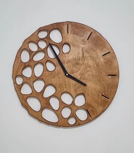 Reloj de Escritorio de Madera Minimalista Hecho a Mano con Diseño de Doble Cara, Pantalla LED Solar LUMINOVA, Juego de Tres Piezas - Product Image 1