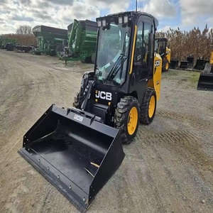 Chargeuse compacte JCB 215 fiable pour les projets de manutention de matériaux, avec hydraulique puissante, conception durable et prix abordable - Product Image 2