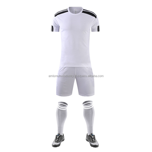 Uniforme de Fútbol para Hombre y Mujer con Impresión por Transferencia de Calor Completa, Impresión de Logotipo Personalizado, Color Personalizado, Transpirable, Ecológico, 100% Poliéster - Product Image 2