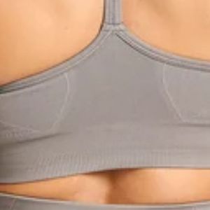 Soutien-gorge de sport sans couture pour femme, rembourré, sans armatures, extensible, respirant, idéal pour le yoga, le Pilates, la gym et la course à pied - Product Image 6