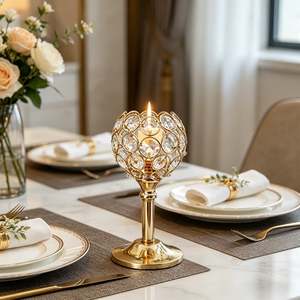 Candelabro de Cristal Dorado con Base de Latón de 17 cm, Decoración para el Hogar - Product Image 5
