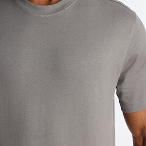 Camiseta de Algodón de Color Sólido Extra Grande para Hombre con Logotipo Personalizado, Corte Holgado, Cuello Redondo, Ropa Casual Urbana, Marca Privada, Proveedor OEM ODM - Product Image 3
