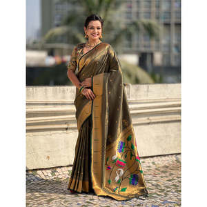 Sari tissé Elite Weaves en tissu vert bouteille Paithan Zari 650g, vêtements indiens et pakistanais - Product Image 1