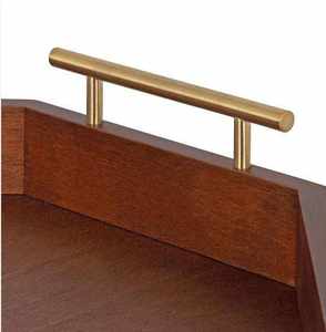 Plateau en bois de luxe avec poignées métalliques, élégant accessoire de service et de décoration intérieure - Product Image 3