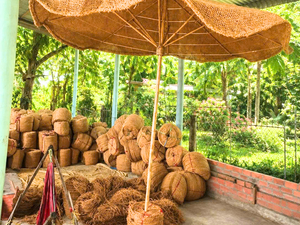 Sombrilla de Coco 100% Natural y Ecológica Eco2go Vietnam, Diseño Rústico para Patio y Hotel - Product Image 4