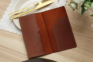 Portacontas de cuero genuino grabado a medida para restaurante, presentador de facturas de café premium, elegante carpeta para invitados LBH-0017 - Product Image 5