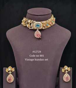 12729 Conjunto de Collar Choker Vintage Kundan con Baño de Oro, Pendientes con Colgante Floral, Piedra Doble y Circonita Cúbica para Fiesta de Boda - Product Image 1