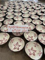 Mangkuk tempurung kelapa dengan ukiran berlapis, hasil akhir ramah lingkungan, permukaan halus dan dipoles untuk penggunaan di dapur.