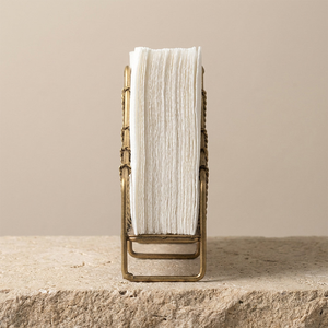Porte-serviettes en métal pour table à manger, design pyramidal en fil doré vintage, distributeur de mouchoirs, organisateur de table décoratif pour la maison - Product Image 3