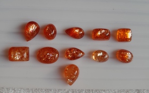 Pierre de soleil naturelle cabochon, pierres précieuses en vrac de qualité AAA+, toutes formes et tailles disponibles, prix de gros pour la fabrication de bijoux - Product Image 3