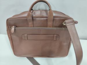 Nuevo Bolso de Piel para Portátil de Alta Calidad para Profesionales, con Compartimento con Cremallera y Correa Ajustable para Hombro/Bandolera - Product Image 6