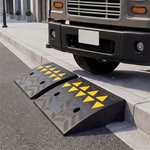 2 Pezzi Rampa per Marciapiede in Gomma Riflettente Resistente con Canale di Drenaggio per Accesso Comodo alla Vialetto - Product Image 1