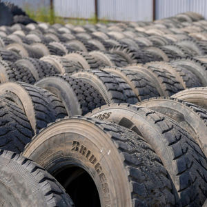 Vente en gros de pneus neufs et d'occasion pour voitures, camions, bus au meilleur prix, pneus de véhicule d'occasion de qualité disponibles avec la meilleure offre de réduction - Product Image 1