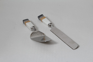 Home And Kitchen <b>Cheese</b> <b>Knife</b> Server <b>Set</b> With Resin Handle Best Quality Stainless Steel Flatware <b>Cheese</b> <b>Knife</b> Cake Server <b>Set</b> - Product Image 3
