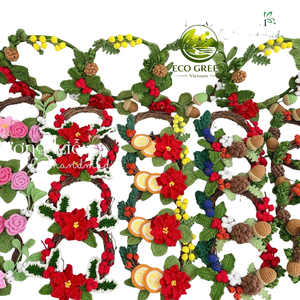 Corona Navideña de Ganchillo Hecha a Mano en Vietnam, Decoración Floral Colorida para Puerta, Adorno Festivo para el Hogar, Regalo para Compradores al por Menor y al por Mayor - Product Image 5
