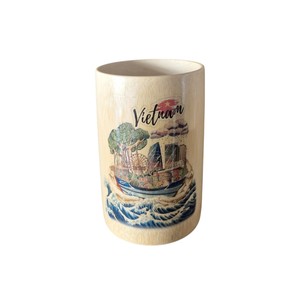 Portaplumas de bambú pintado a mano, ecológico, organizador de escritorio con pintura tradicional vietnamita, adorno y decoración. - Product Image 1