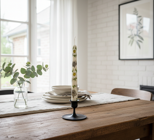 Bougie conique de 10 pouces, parfaite pour les brunchs printaniers, les fêtes de jardin ou pour ajouter une touche de nature à votre table. - Product Image 1