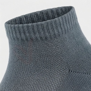 Chaussettes pour hommes à motif géométrique, tricotées, respirantes, en spandex et polyester, style sport d'été, coupe classique - Product Image 5