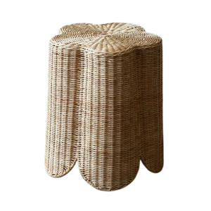 Mesa Auxiliar de Ratán Vietnamita Hecha a Mano con Forma Floral, Elegante Mesa de Centro Boho Minimalista, Muebles Sostenibles para Sala de Estar - Product Image 1
