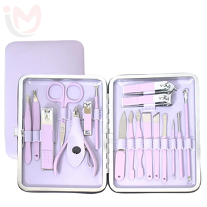 Ensemble de manucure de luxe 7 pièces avec logo personnalisé, coupe-ongles en acier inoxydable 7-en-1, outil de soin des ongles pratique pour les voyages - Product Image 1