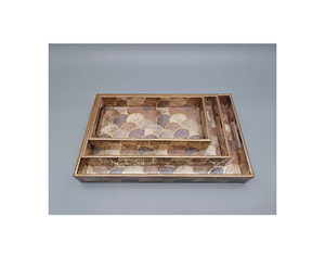 Plateau en bois fait main avec design élégant, passe au lave-vaisselle et de haute qualité pour servir des boissons, des cadeaux alimentaires dans les cuisines des salles à manger - Product Image 6