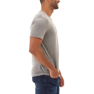 เสื้อยืดคอกวีผู้ชายทรงสลิมฟิต ระบายอากาศได้ดี รุ่นใหม่ล่าสุดประจำฤดูร้อนปี 2026  ผ้าถักลายเรียบ สีพื้น ผ้าฝ้าย 100% - Product Image 3