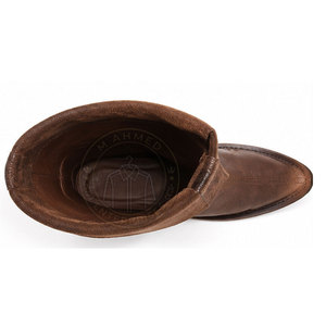 รองเท้าบูทสไตล์ยุคกลางสุดเท่ห์ ผลิตจากหนังคุณภาพสูง เป็นมิตรต่อสิ่งแวดล้อม พร้อมพื้นรองเท้าที่ยืดหยุ่นและผิวสัมผัสเรียบเนียน - Product Image 4