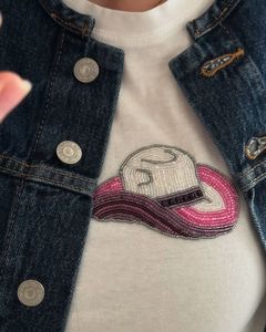 Camiseta Azul con Logotipo Bordado a Mano, Diseño de Personaje de TV o Película - Product Image 3
