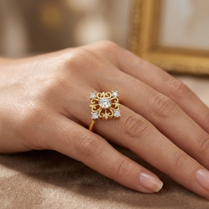 Anillo de Aniversario de Diseño con Cinco Diamantes Reales para Mujer, Oro Amarillo de 14K | Anillo de Joyería Elegante con Diseño Floral para Regalo de Compromiso o Boda - Product Image 1