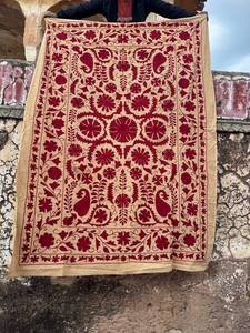 ผ้าคลุมโซฟาปักมือลายซูซานี ผ้าฝ้ายหลากสี ซักได้ สไตล์โบฮีเมียน - Product Image 3