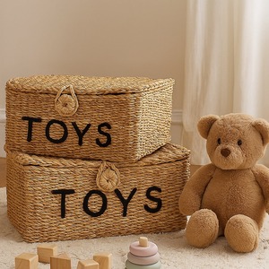 Ensemble de 2 paniers de rangement faits à la main en jonc de mer et en jute, fabriqués au Vietnam - Product Image 6