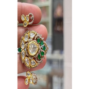 Elegantes Pendientes de Gota de Moissanita Chapados en Oro de Latón de Calidad Superior para Mujeres y Niñas, Colección para Bodas y Fiestas - Product Image 2