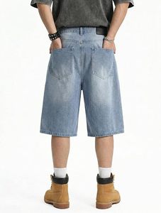 Shorts en jean délavé pour homme, taille mi-haute, coupe décontractée, jambe droite, braguette zippée, idéal pour l'été - Product Image 2