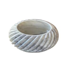 Bol à doublure incurvée ronde en pierre blanche Nouveau design tendance lancé Centre de table décoratif de luxe Accent de maison moderne Plateau élégant - Product Image 1