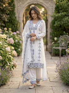 Colecciones Premium de Conjuntos de Top, Pantalón y Dupatta Listos para Usar 2026, con Bordado de Hilo en el Pantalón y Dupatta, Diseñados para un Ajuste Perfecto - Product Image 4