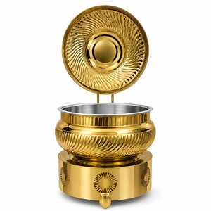 Plat de service rond de luxe moderne en acier inoxydable doré avec couvercle, pour buffet et traiteur, compatible lave-vaisselle, Utter Pradesh - Product Image 1