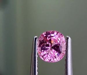 Natural Neon Pink Spinel Oval Cut High Quality GIA Certified Loose Gemstone Fracture Filled VS Clarity for Jewelry Wholesale - Product Image 4
