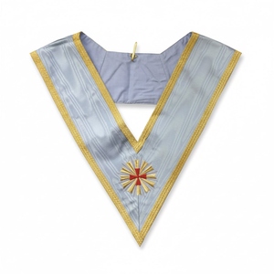 Insignia Past Master - Seda Natural, Diseño Personalizado, Cierre de Gancho y Bucle, Decoración con Cuentas, Forma Triangular, Bordado a Máquina - Product Image 3