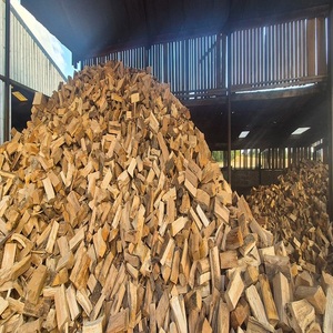 Bois de chauffage séché au four de qualité supérieure pour une combustion efficace et une chaleur constante dans les poêles à bois, les cheminées et les applications de chauffage extérieur - Product Image 6