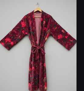 Bata Kimono de Terciopelo Rojo para Mujer con Estampado Floral, Camisón de Algodón para Verano, Regalo de Navidad para Damas de Honor, Precio al por Mayor - Product Image 2