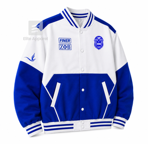Chaqueta cortavientos personalizada de la hermandad Zeta Phi Beta con logo bordado en azul y blanco, estilo casual para mujer con forro de poliéster. - Product Image 2