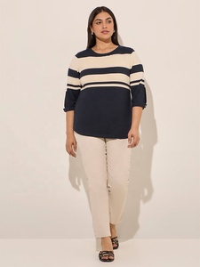 OEM/ODM 2025 <b>Women's</b> Cropped Crewneck Tee Soft Cotton-Blend True <b>White</b> Comfortable <b>Short</b> <b>Sleeve</b> Casual Wear Plus Size Embroidery - Product Image 3