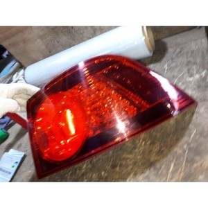 ไฟท้ายขวามือสองสำหรับรถยนต์ Phaeton รุ่น 3D0945096 - Product Image 4