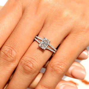 Anillo de Compromiso de Oro con Diamante de Corte Radiante Elegante y Halo Oculto, Joyería Nupcial de Laboratorio, Proveedor Mayorista - Product Image 5