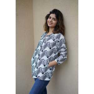 Camisa estilo chaqueta Zippy Zebra talla XS - Product Image 3