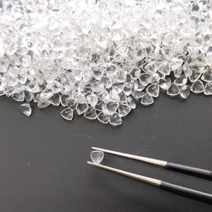 Topacio Blanco Natural de 3.5MM con Corte Trillón, Gema Suelta de la Mejor Calidad para la Fabricación de Joyas - Product Image 4